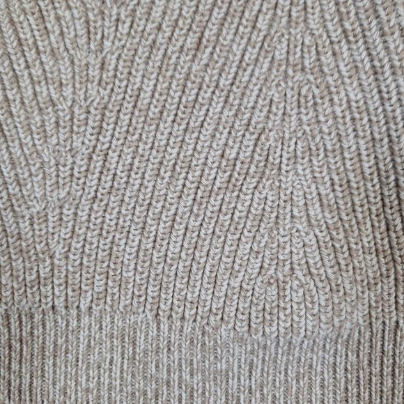 Banana Republic Beige Knit Skirt - Picture 2 of 5